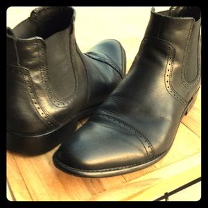 Free Press Black Leather Chelsea Boots Size 10